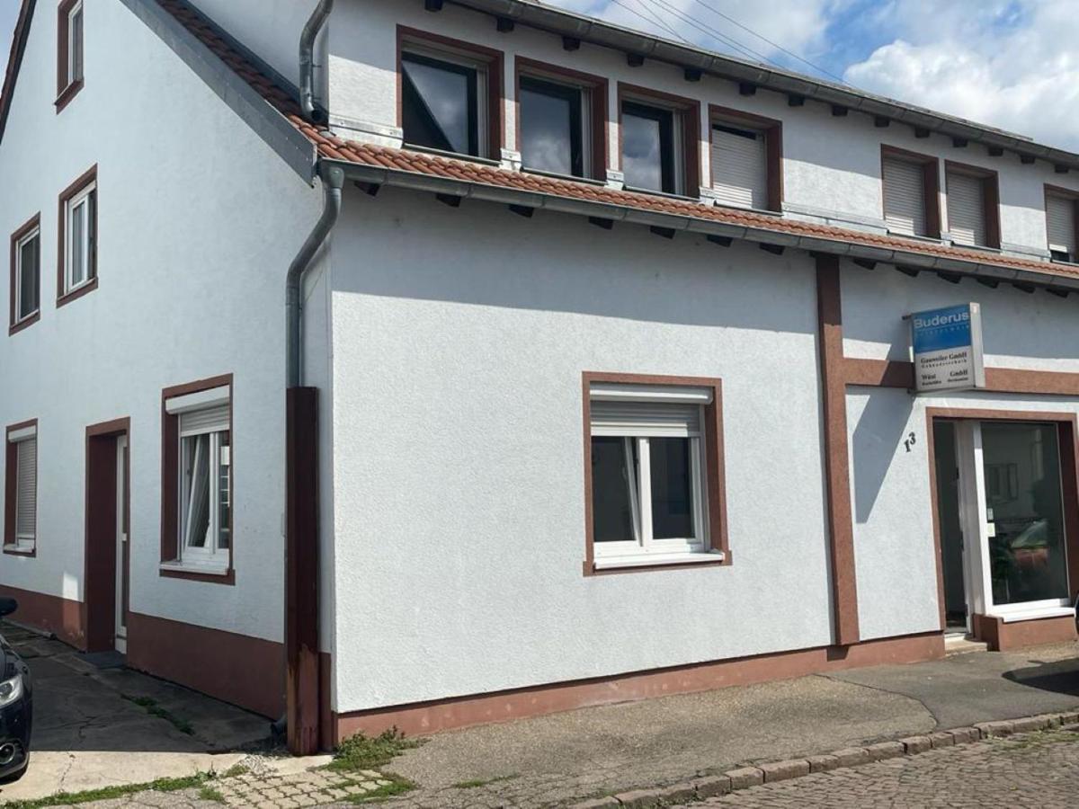 Апартаменты Haus Gerda Нойштадт-ан-дер-Вайнштрасе Экстерьер фото