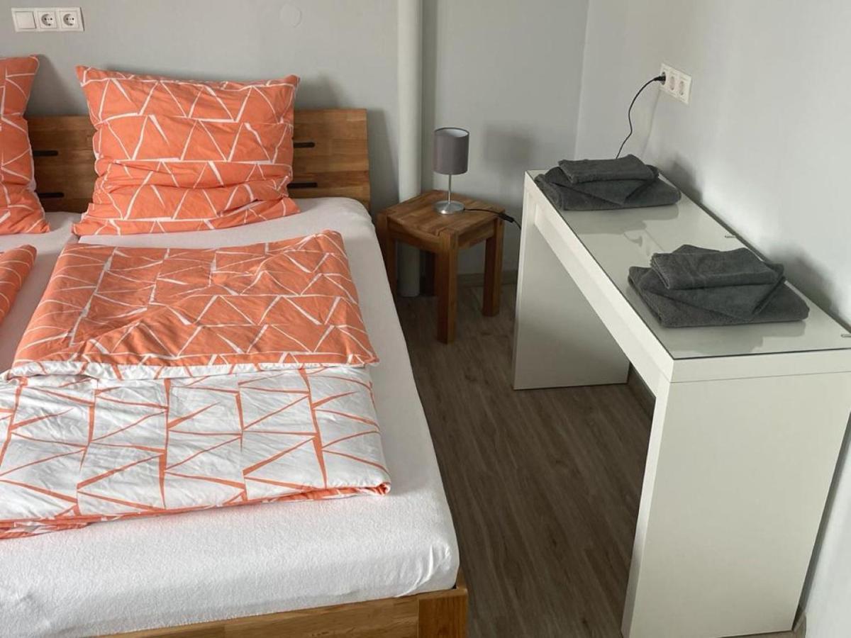 Апартаменты Haus Gerda Нойштадт-ан-дер-Вайнштрасе Экстерьер фото